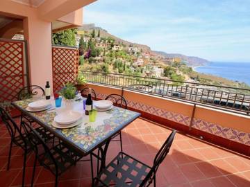 Vakantieappartement voor 2 Personen in Taormina, Provincie Messina, Afbeelding 2