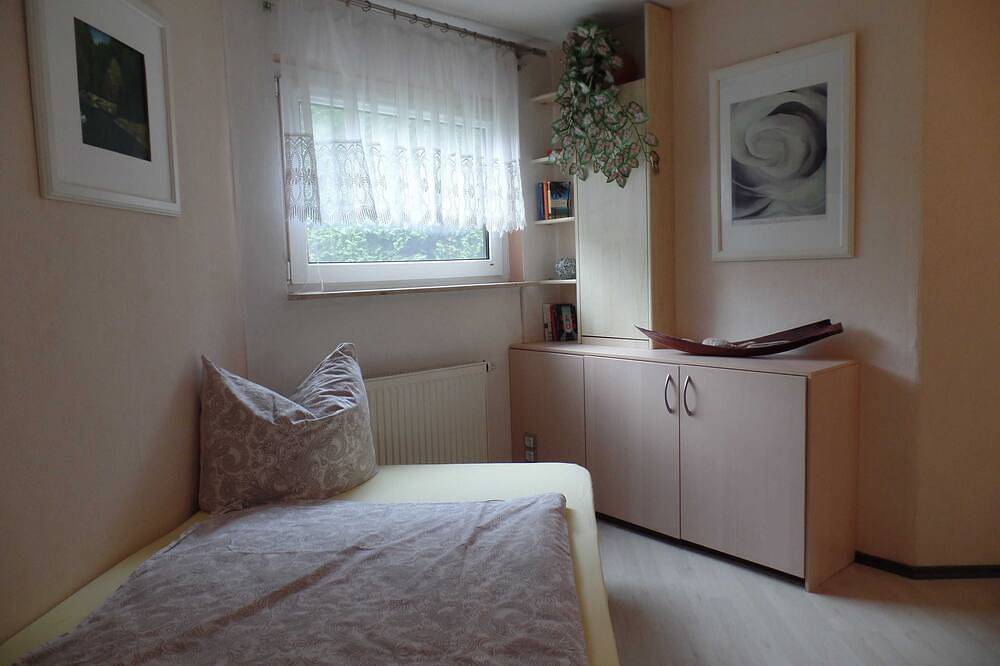 Entire apartment, Logis 1 - Logis am Park in Dessau, Dessau-Wörlitz Gartenreich