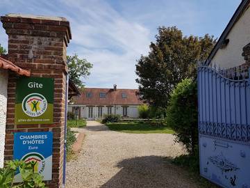 Chambre d’hôte pour 4 personnes, avec jardin dans Saint-Germain-sur-Avre