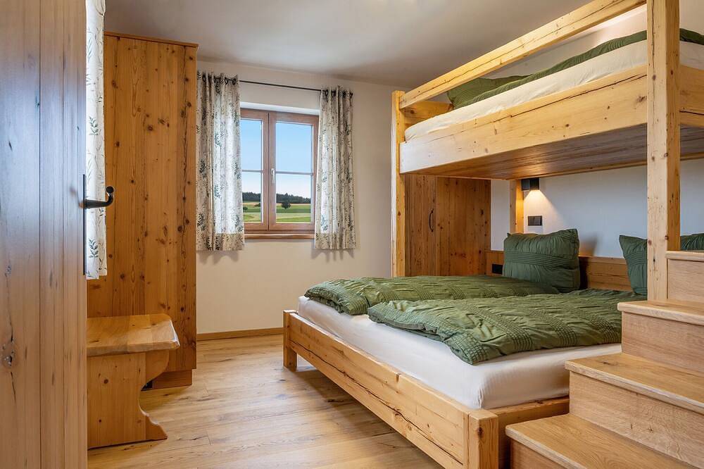 Ganze Wohnung, Ferienwohnung Bergblick in Kirchanschöring, Rupertiwinkel