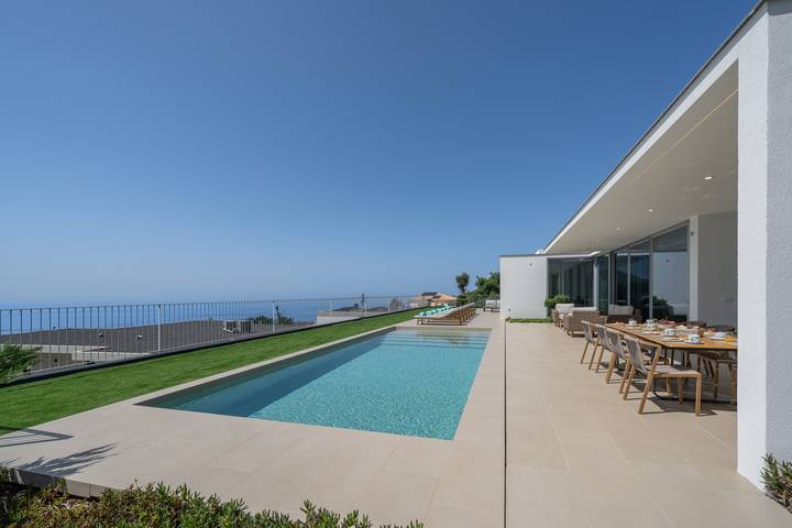 Premium 4-bed villa, superb seaview|Serenity Ocean in Estreito da Calheta, Île de Madère