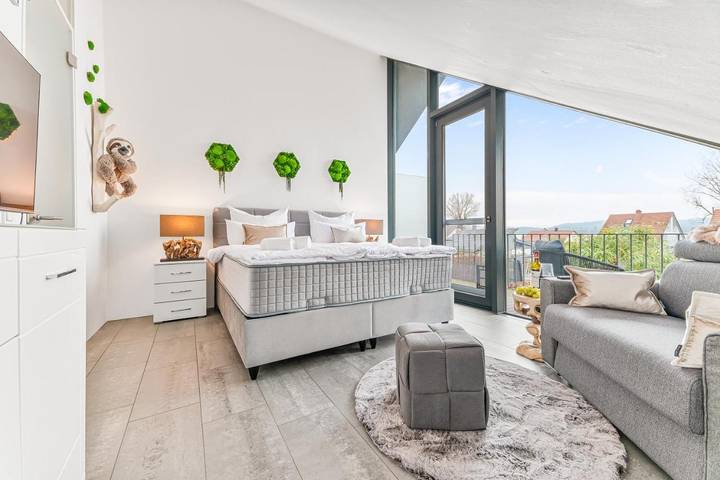 Ferienhaus für 10 Personen, mit Ausblick und Seeblick sowie Garten in Untersee