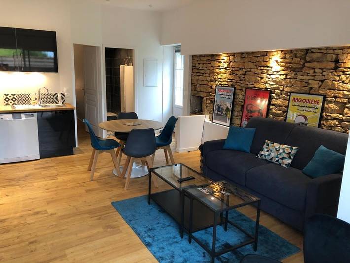 Location de vacances pour 4 personnes, avec jardin à La Rochette (Charente)