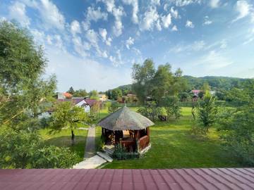 Maison d’hôte pour 24 personnes, avec jardin et vue, animaux acceptés en Roumanie