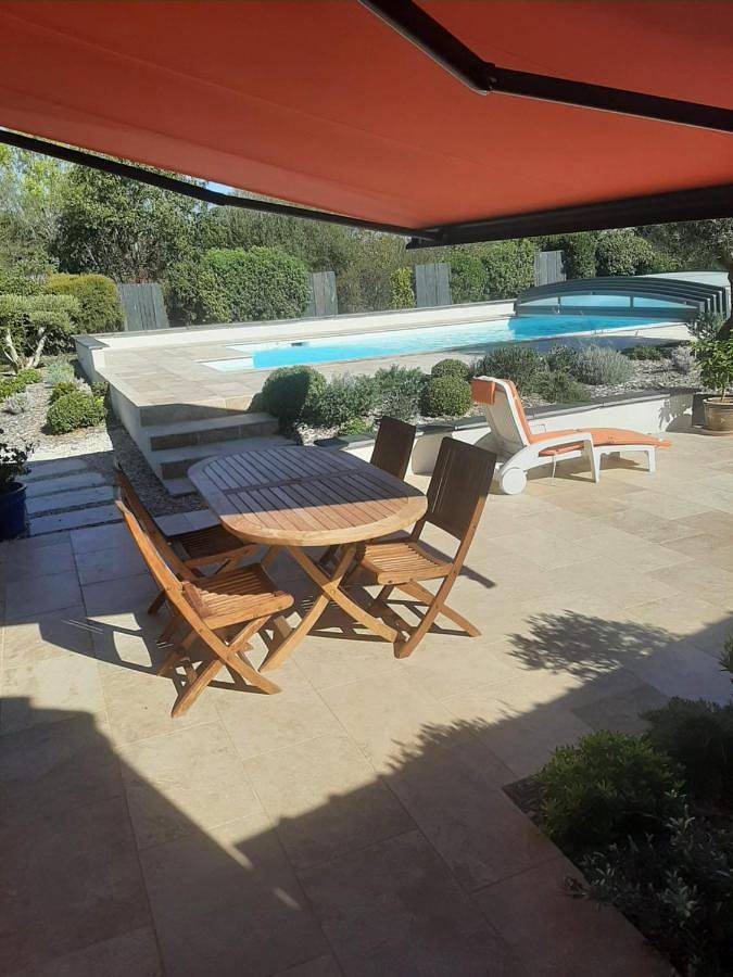 Location de vacances pour 10 personnes, avec jardin ainsi que piscine et terrasse à Larmor-Baden - 2