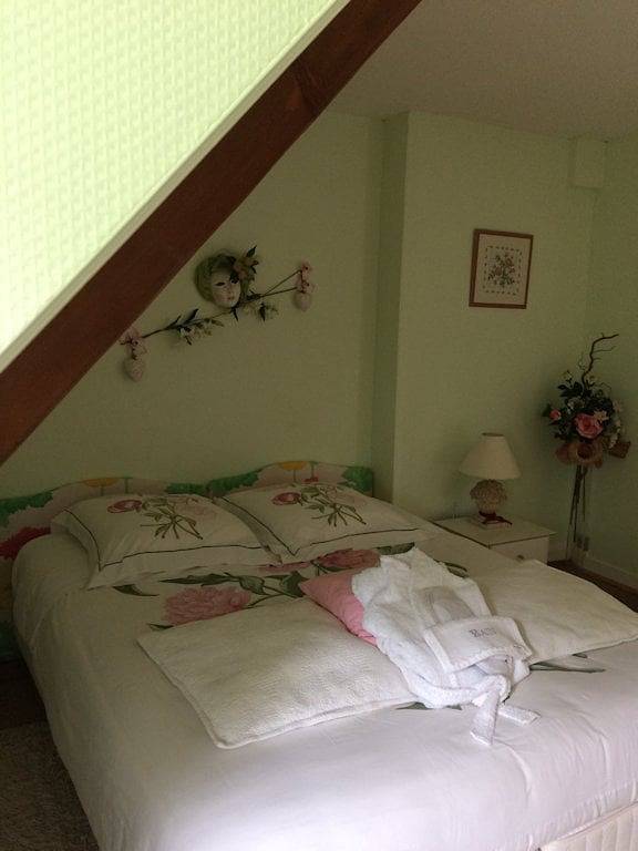 Chambre d’hôte pour 2 personnes, avec Jardin dans le Calvados - 4