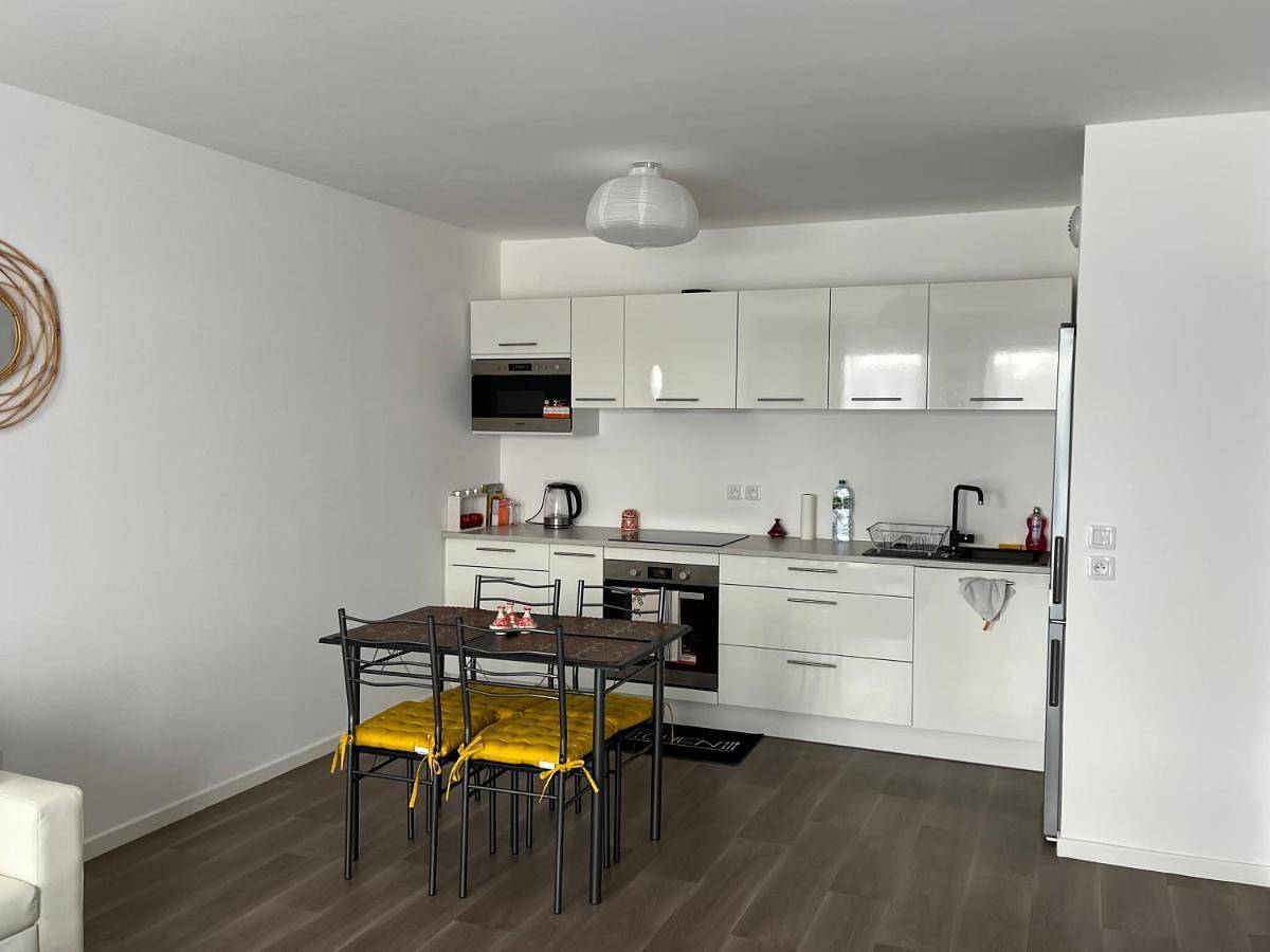 Appartement entier, Appartement T3 neuf - Proche Disneyland Paris in Roissy-en-Brie, Seine-et-Marne