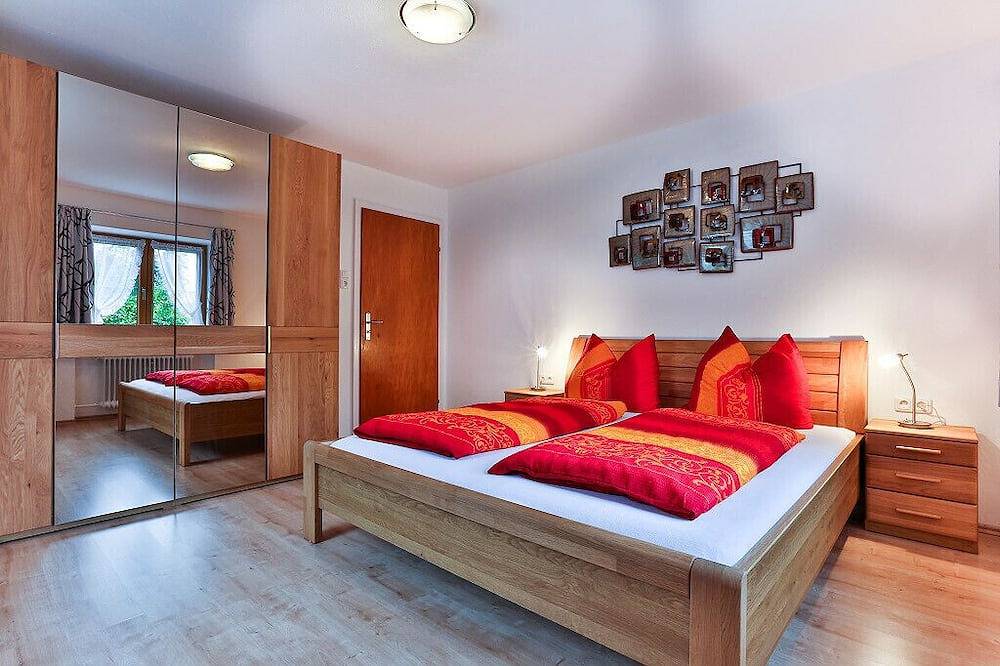 Ganze Wohnung, Ferienwohnung mit herrlichem Bergblick - Traumurlaub in den Bergen in Schönau am Königssee, Berchtesgadener Alpen
