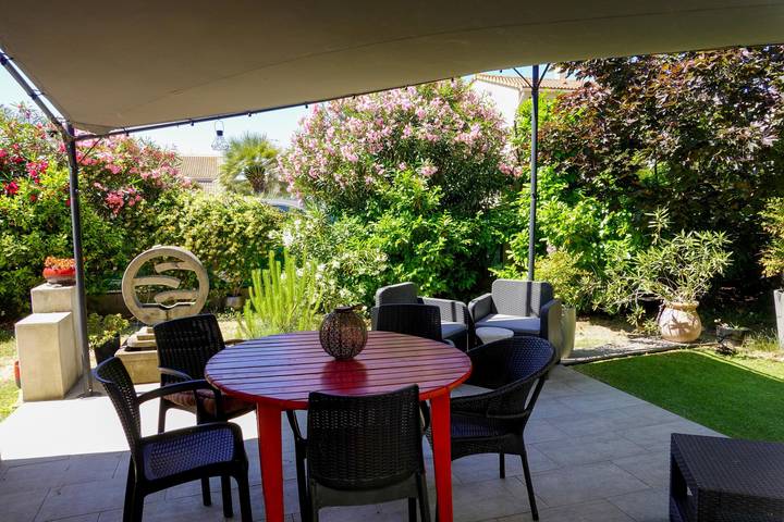 Gîte pour 6 personnes, avec Jardin