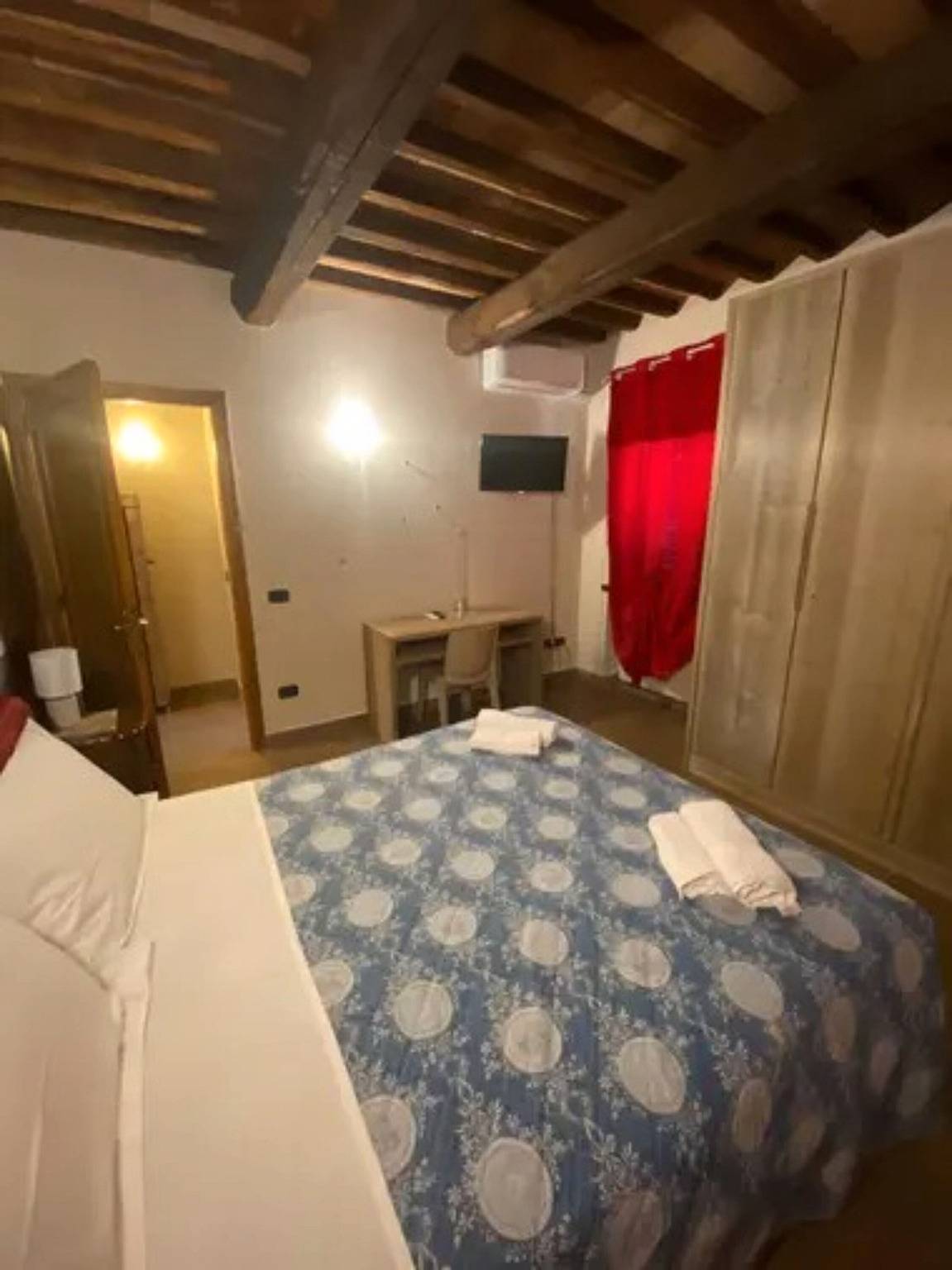 Zimmer 'Casale Rialto - Corcurione' mit Gemeinschaftsgarten, Wlan und Klimaanlage in Montefalco, Perugia Provinz
