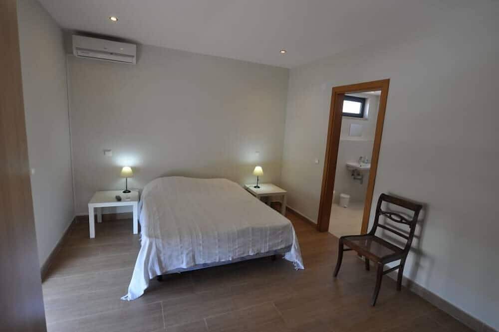 Haus mit 9 Schlafzimmern, 9 Bädern, Klimaanlage, beheiztem Pool auf Anfrage, gim. in Silves, Faro Distrikt