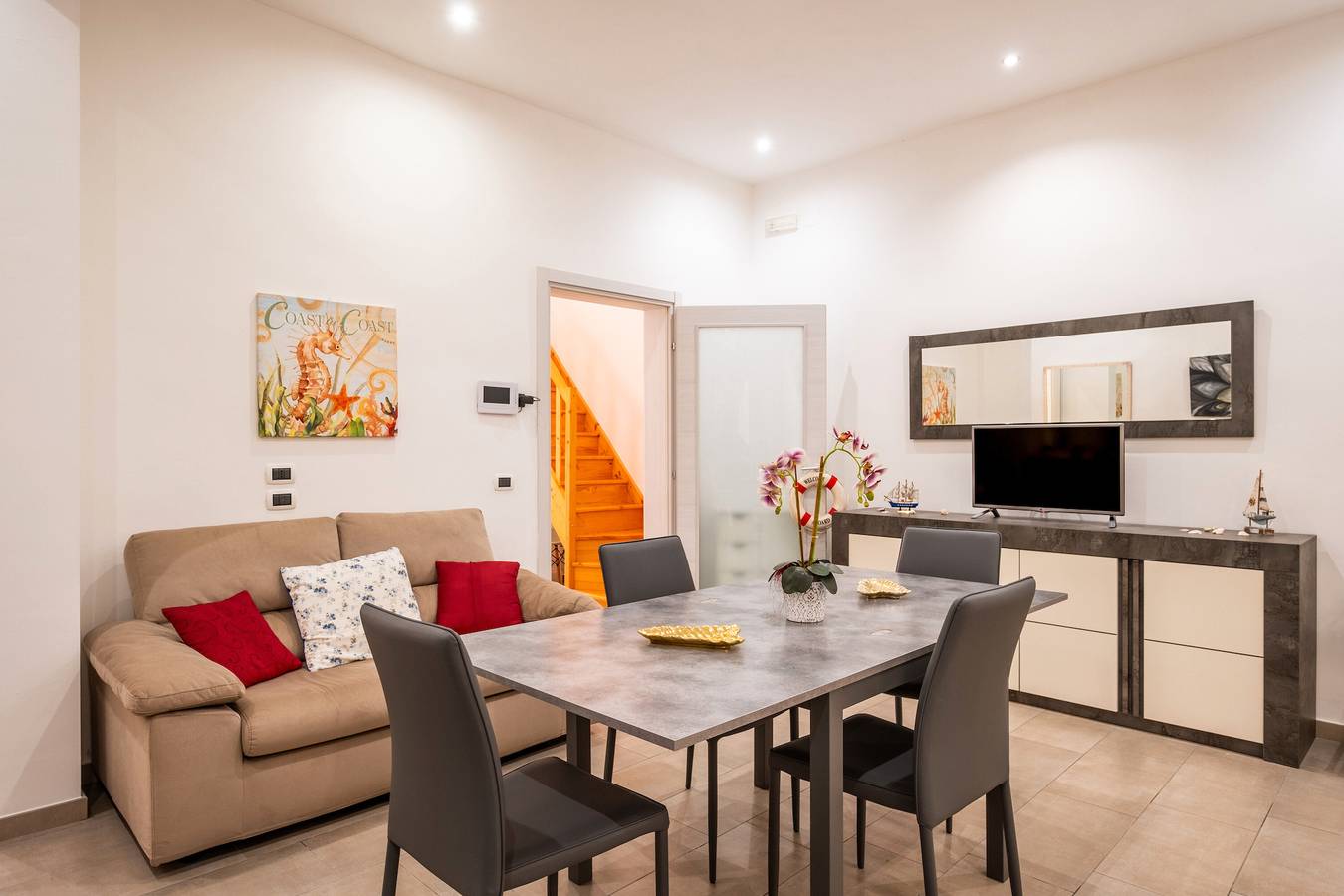 Ferienhaus 'The Gold Escape' mit privater Terrasse, privatem Garten und Klimaanlage in Porto Cesareo, Golf von Tarent