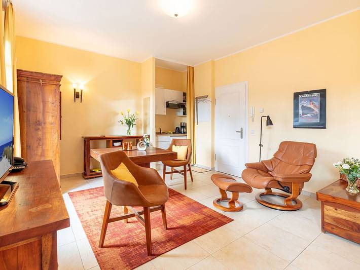 Ferienwohnung für 2 Personen, mit Balkon und Terrasse sowie Pool und Sauna in Ahlbeck