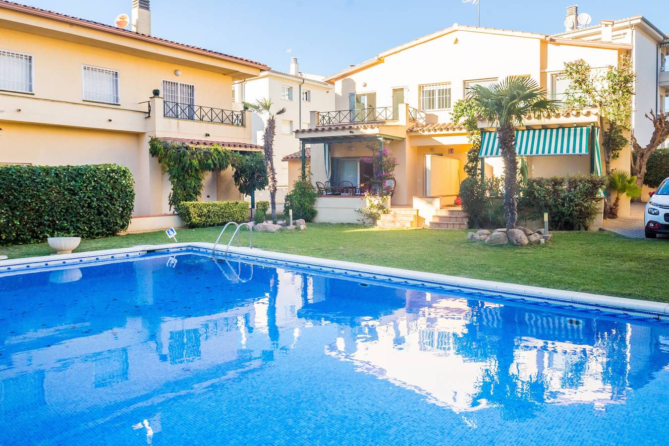 Ferienhaus 'La Calma' mit Gemeinschaftspool, Privatterrasse und Wlan in Platja d'Aro, Costa Brava