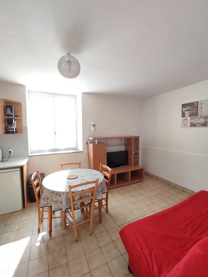 Gîte pour 2 personnes, avec jardin dans Office De Tourisme De La Roche Posay - 3