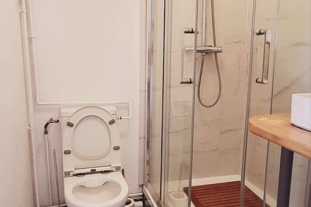 Appartement entier, Découvrez notre studio confortable, niché dans un quartier calme à 20 minutes de Paris. in Le Plessis-Robinson, Hauts-de-Seine
