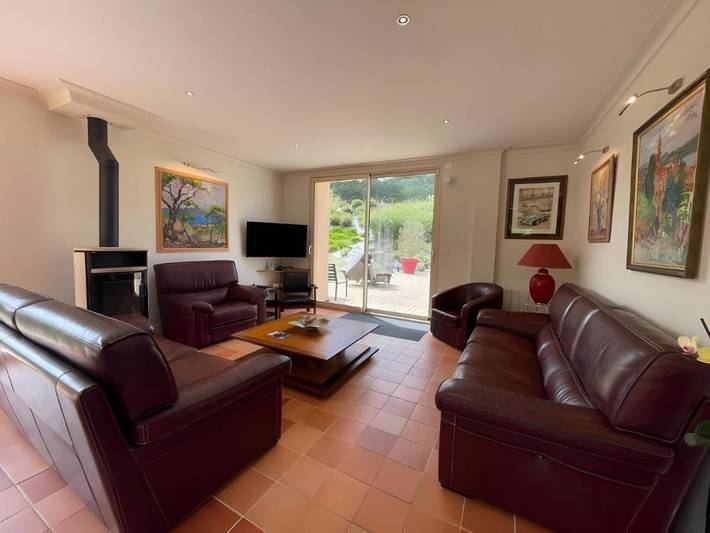 Maison de vacances pour 15 personnes, avec jardin ainsi que terrasse et piscine