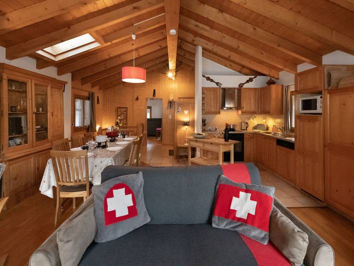 Location de vacances pour 8 personnes, avec jardin dans Ovronnaz - 2