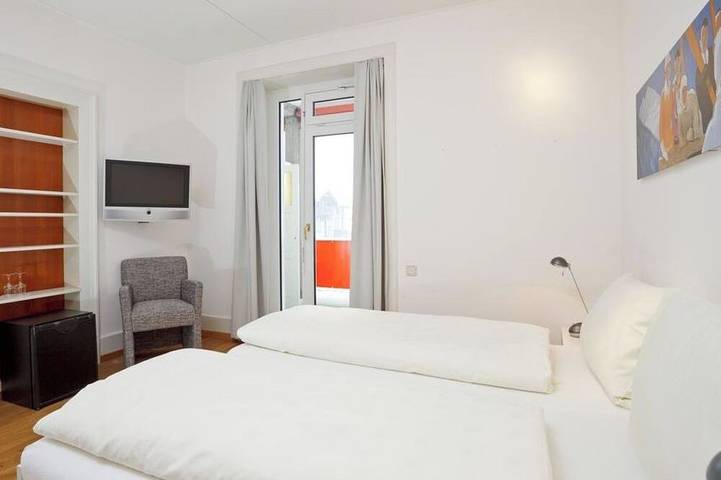 Ganze Wohnung, Ferienwohnung Hotel National Appartement/Fewo, Dusche oder Bad, Wc in Davos Platz 1, Davos