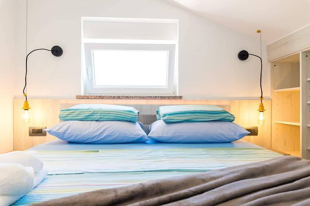 Ganze Wohnung, Moderne Ferienwohnung Janeš für 2 Personen auf der Insel Krk in Malinska-Dubašnica, Krk