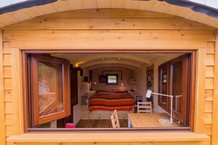 Holidays Zirkuswagen surrounded by sea and maquis. 300 m from the water. in Sa perda longa, Teulada