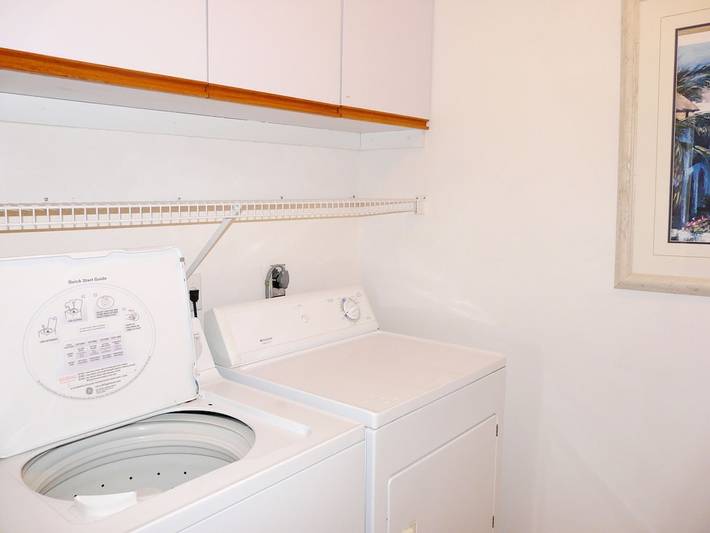 Vacation home for 8 people, with yard and hot tub, with pets in Marco Island