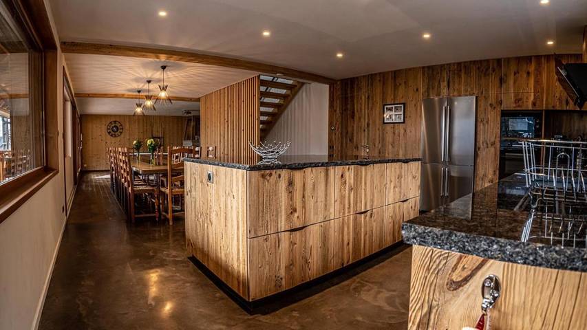 Location de vacances pour 14 personnes, avec jardin ainsi que sauna et vue, animaux acceptés à Bellecombe-en-Bauges - 4