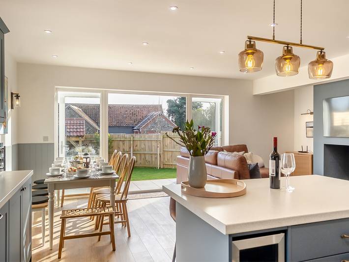 Cottage for 10 people, with garden in Bacton