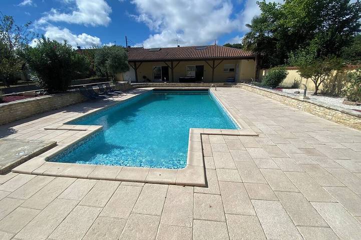 Casa de vacaciones para 4 personas, con terraza y piscina - 1
