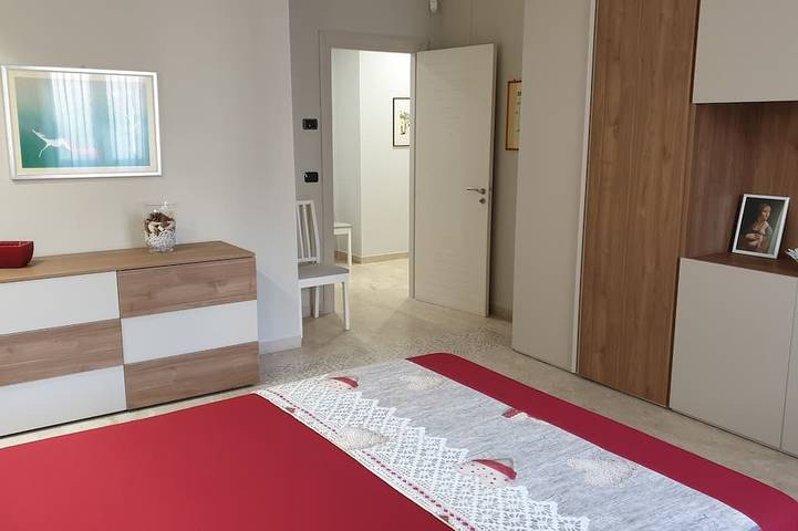 Entire apartment, Alice's House - Lecce Centro - parking and internet wi-fi in Lecce, Lecce Province