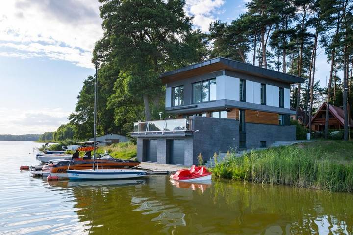 Villa für 12 Personen, mit Terrasse und Seeblick sowie Sauna, mit Haustier in Polen - 2