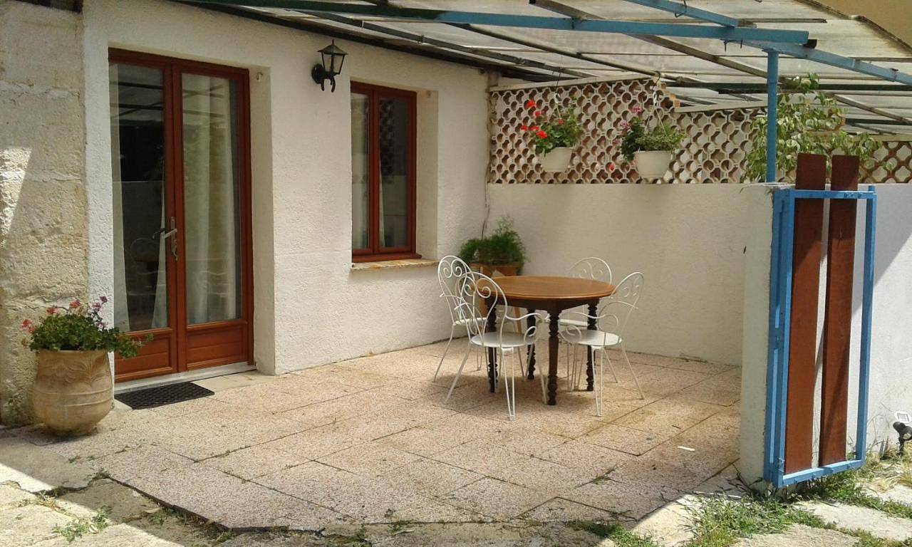Appartement entier, Apartment - Ground Floor in Lunel-Viel, Côte méditerranéenne (France)