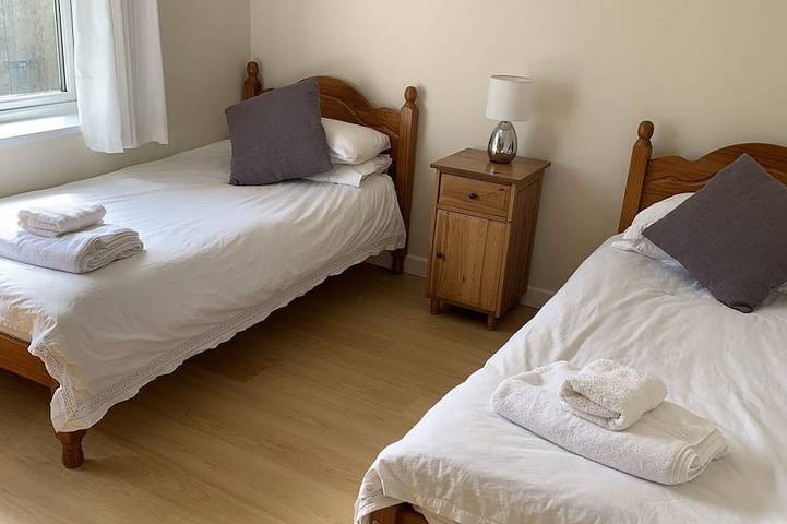 3-bed holiday cottage with spectacular sea views in Cardigan Bay