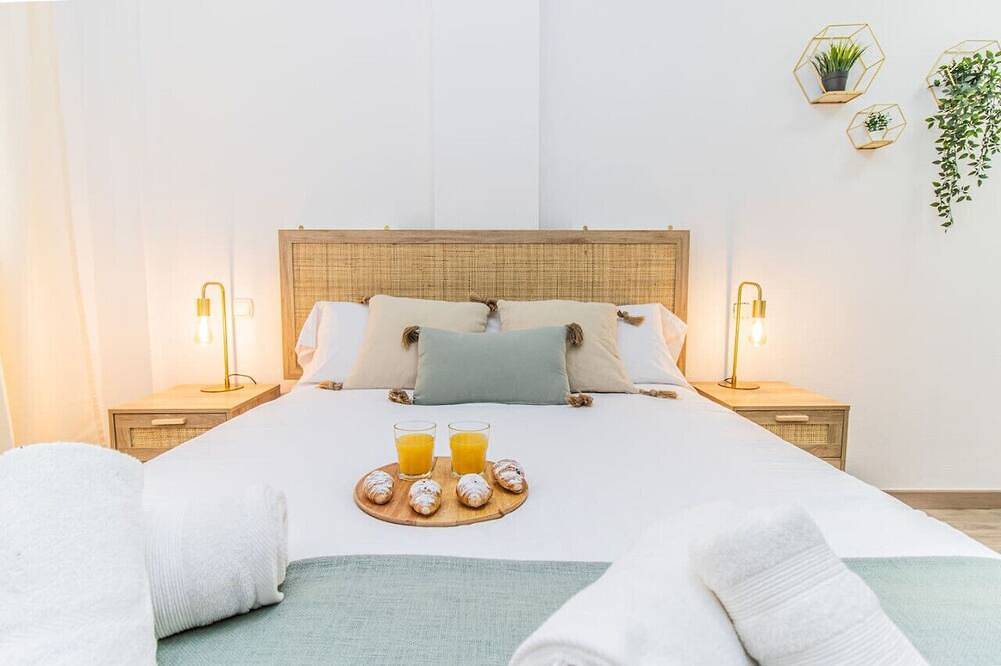 Entire apartment, Beautiful Flat in the Pyrenees Free Parking in Sabiñánigo, Spanish Pyrenees