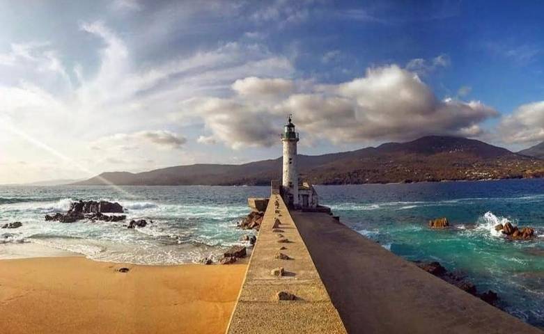 Gîte pour 2 personnes, avec balcon et vue dans Office De Tourisme De Propriano - 2