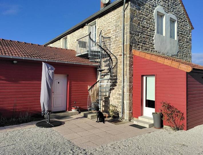 Chambre d’hôte pour 4 personnes, avec Terrasse et Piscine à Dennevy - 3