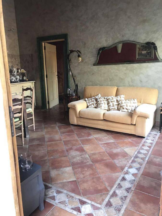 Double Room in Barbentane, Région d'Arles