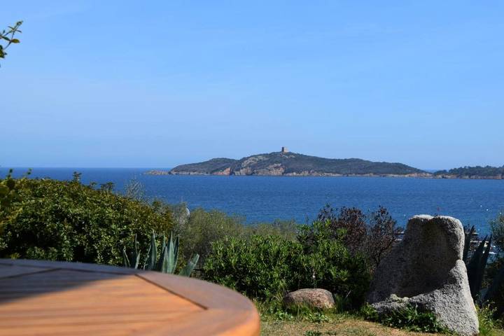 Gîte pour 4 personnes, avec jardin, adapté aux familles dans Plage de Pinarello - 3