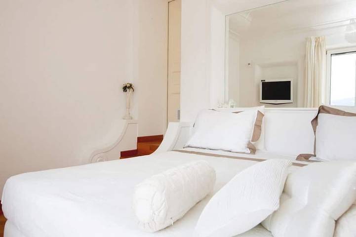 Apartamento entero, Casa Dorotea, Spacious & elegant three bedroom apartment for up to 7 people near Sorrento in Meta, Sorrento Coast
