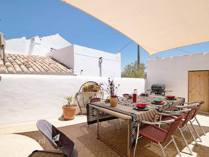 Location de vacances pour 16 personnes, avec balcon/terrasse et terrasse ainsi que vue sur le lac et piscine à Moncarapacho - 4