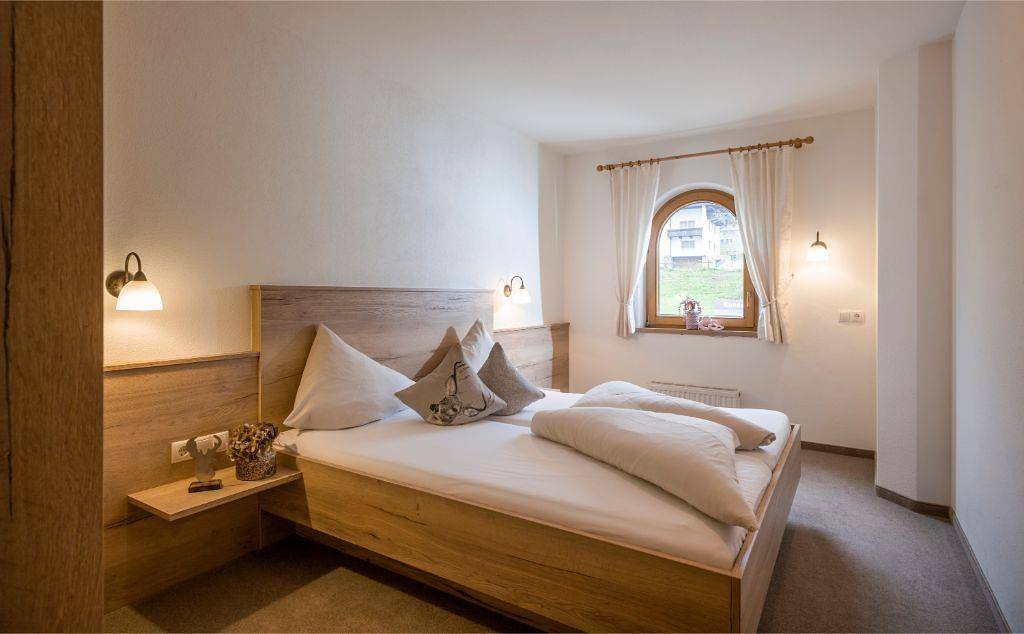 Ganze Ferienwohnung, Appartement "Bergblick" in Tuxer Alpen, Fügen