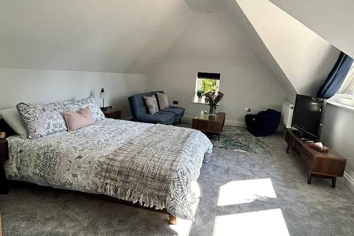 Goring River Retreat with Gym and Wellness area in Goring, North Wessex Downs