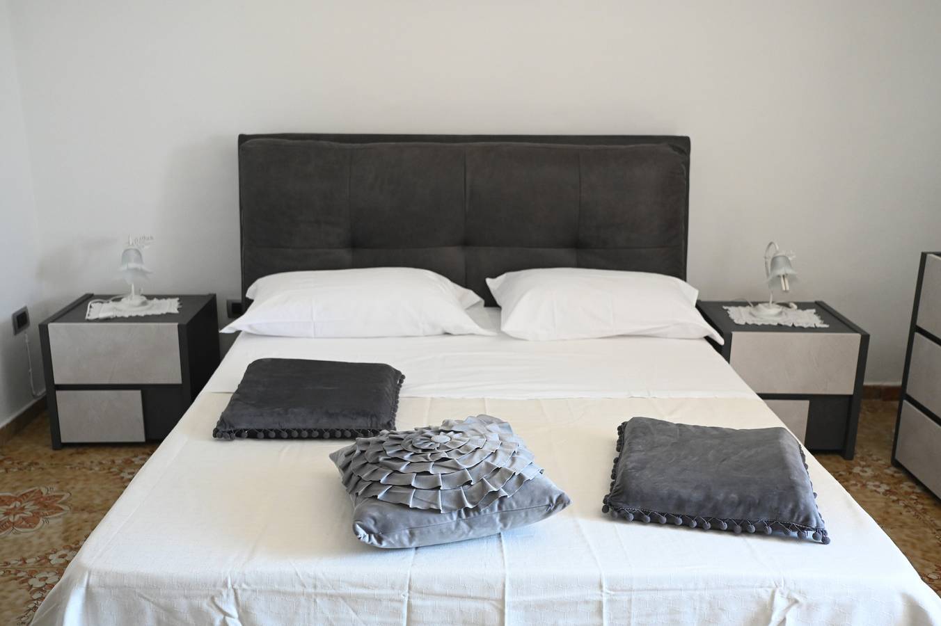 Ferienhaus 'Holydayshouse' mit Bergblick, Wlan und Klimaanlage in Ercolano, Nationalpark Vesuv