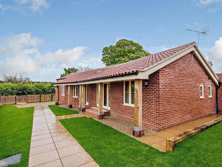 Two-Bedroom Cottage in Worstead, Norfolk