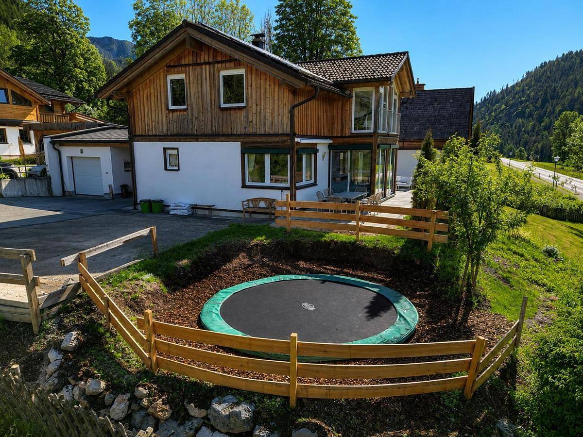 Gipfelruhe-ganzes Ferienhaus mit Sauna, Garten & Spielzimmer- Ramsau am Dachstein in Ramsau am Dachstein, Schladming-Dachstein