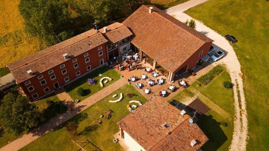 Casa vacanza per 2 persone, con Idromassaggio e Giardino nonché Panorama a Montecchio Maggiore