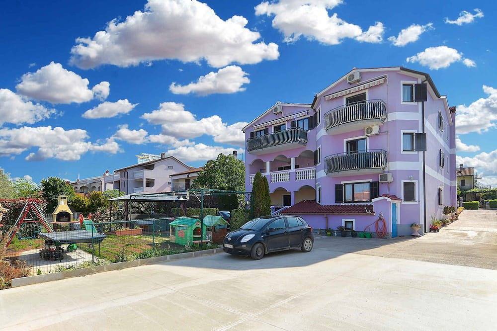 Appartamento vacanze a Peroj a partire da 75€ a notte