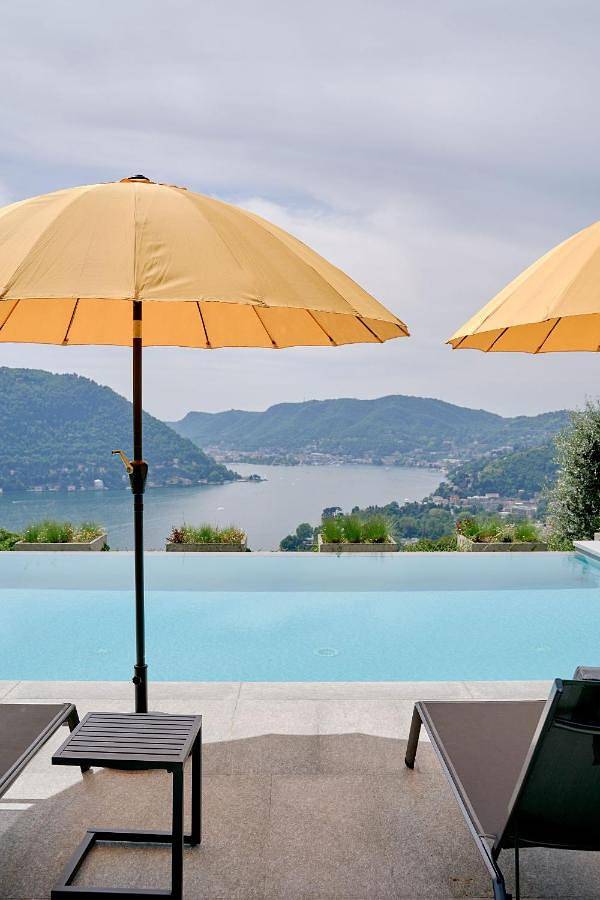 B&b per 3 persone, con Balcone e Terrazza nonché Giardino e Piscina a Cernobbio