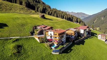 Ferienhaus für 4 Personen, mit Ausblick und Sauna sowie Garten am Hintertuxer Gletscher