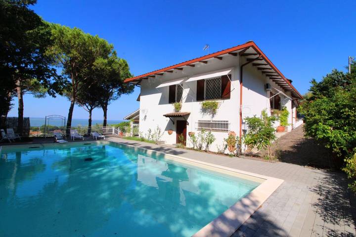 Villa für 5 Personen, mit Garten und Seeblick, mit Haustier - 1
